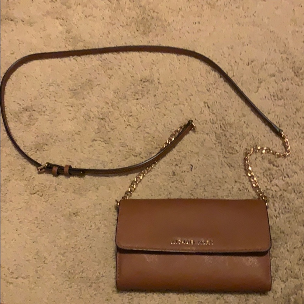 Michael kors crossbody bag
